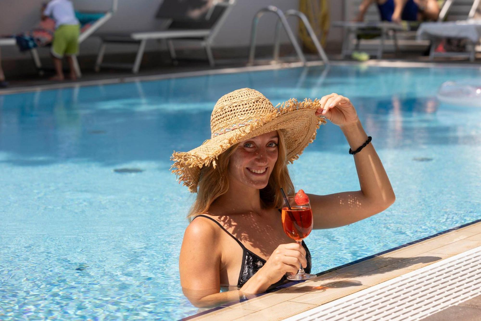Alisei Palace Hotel Rimini Buitenkant foto
